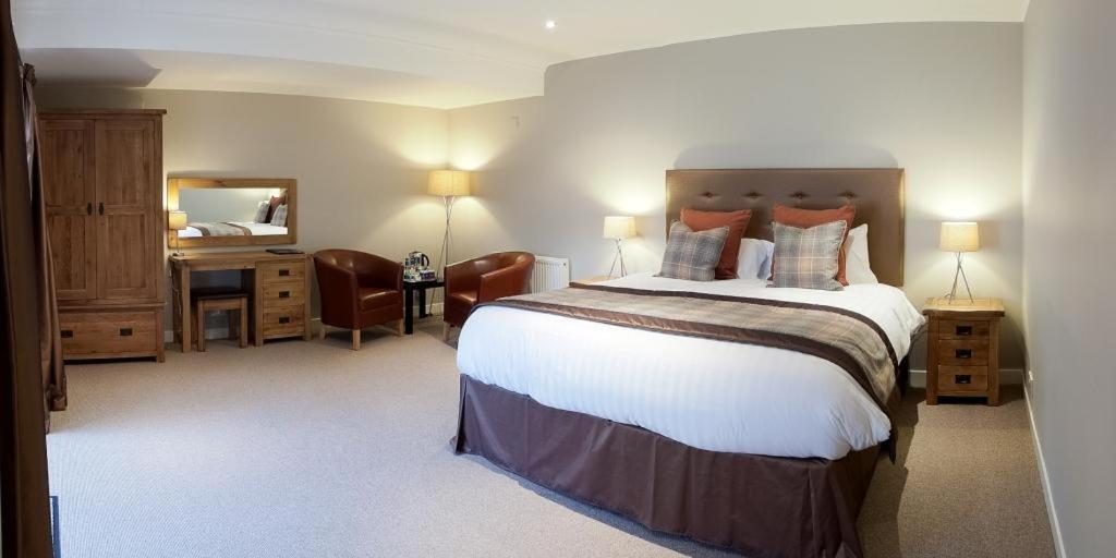 Craigatin House & Courtyard Guest House Pitlochry Room photo